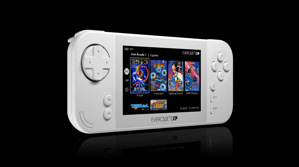 Evercade EXP Header GeekMeMore